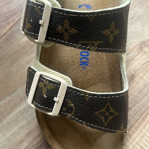 Louis Vuitton x Birkenstock sandals - Picture 5 of 5